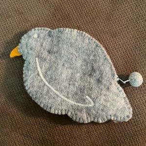 Wool bird zipper-pouch